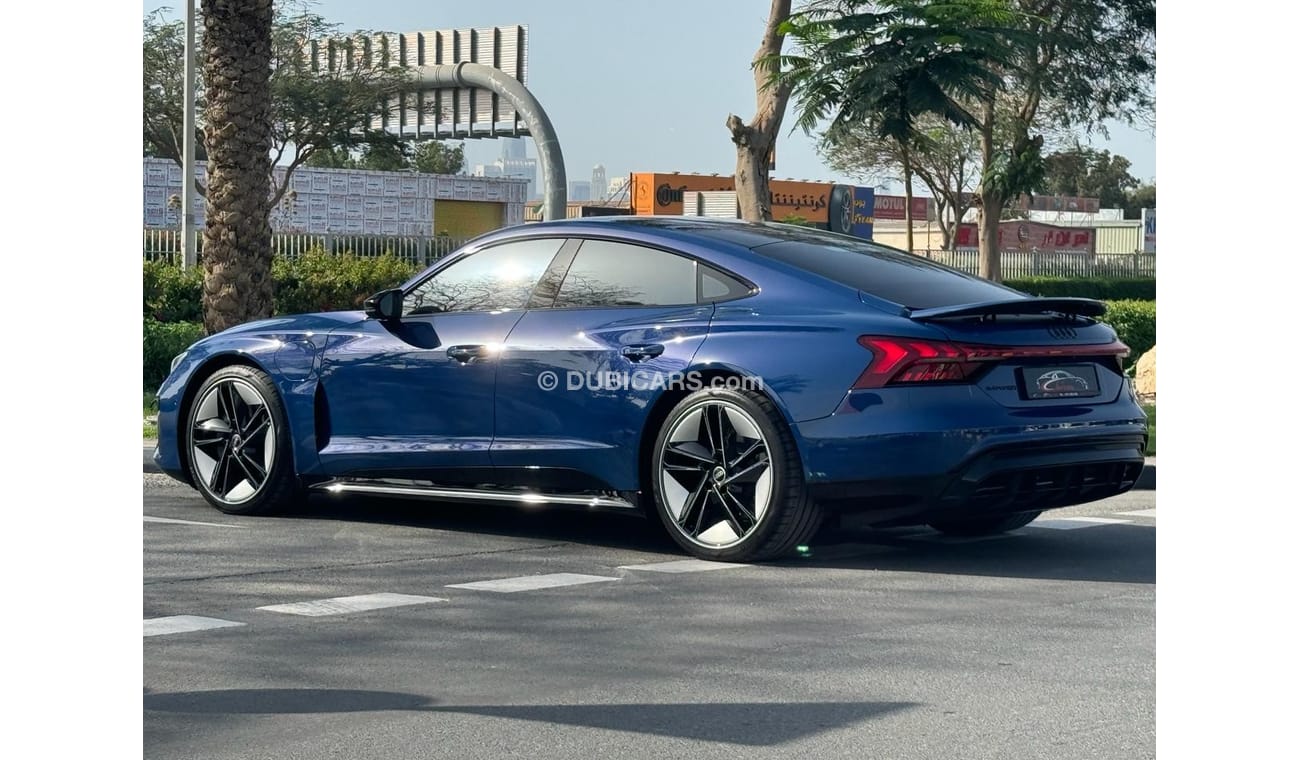 Audi etron GT AUDI GT E-TRON 2022 GCC SPCIAL EDITIONS UNDER WARRANTY WITH SERVICE CONTRACT