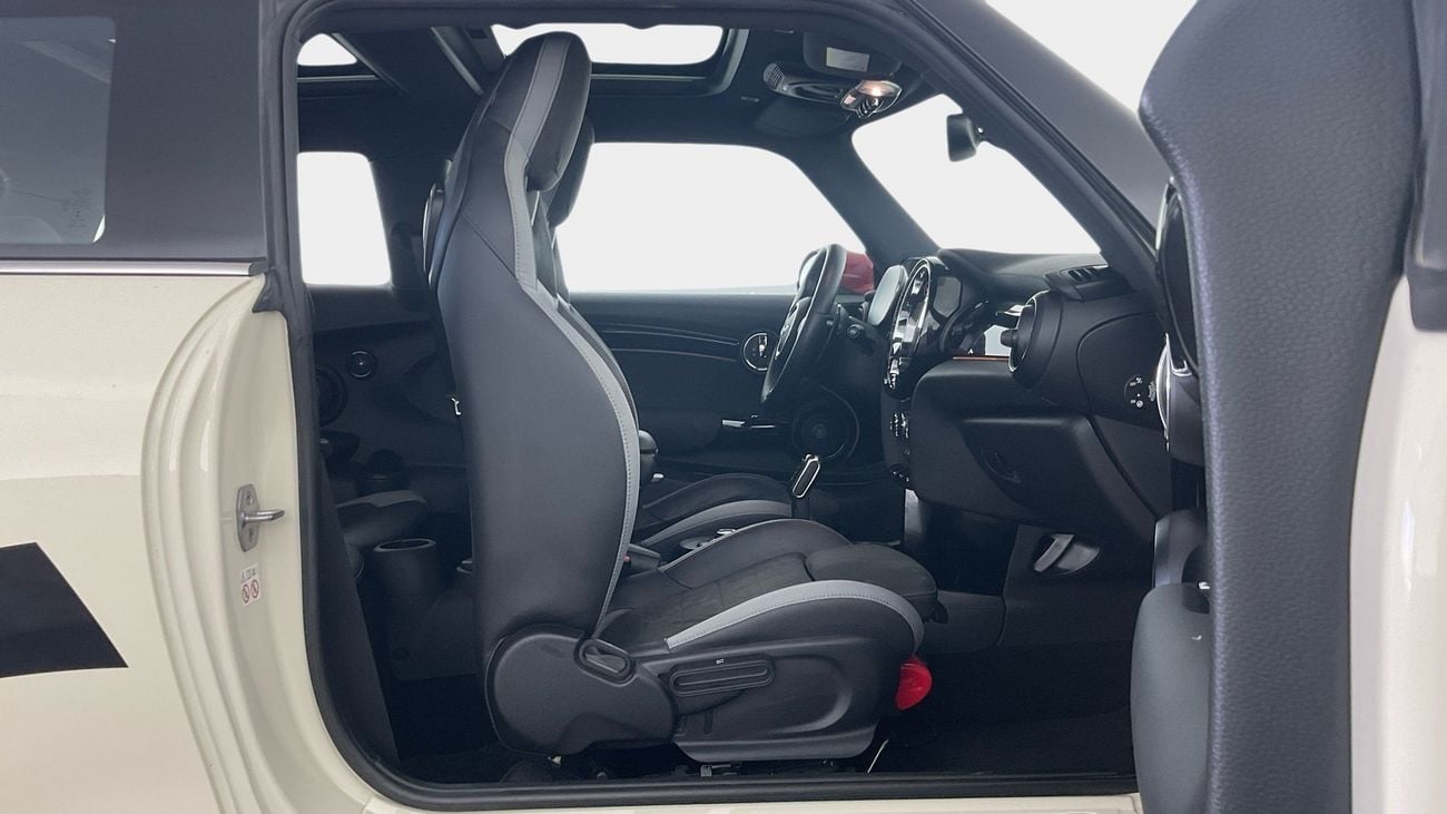 ميني جون كوبر John Cooper Works | upto AED 20,000 Ramadan Discount | شامل الضمان | 0 ﺪﻔﻋﺓ ﺃﻮﻟﻯ