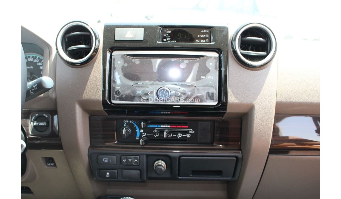 Toyota Land Cruiser 70 LHD - TOYOTA LAND CRUISER  76 4.5L V8 DIESEL 4WD LX MT - FO - W/ WINCH DIFF
