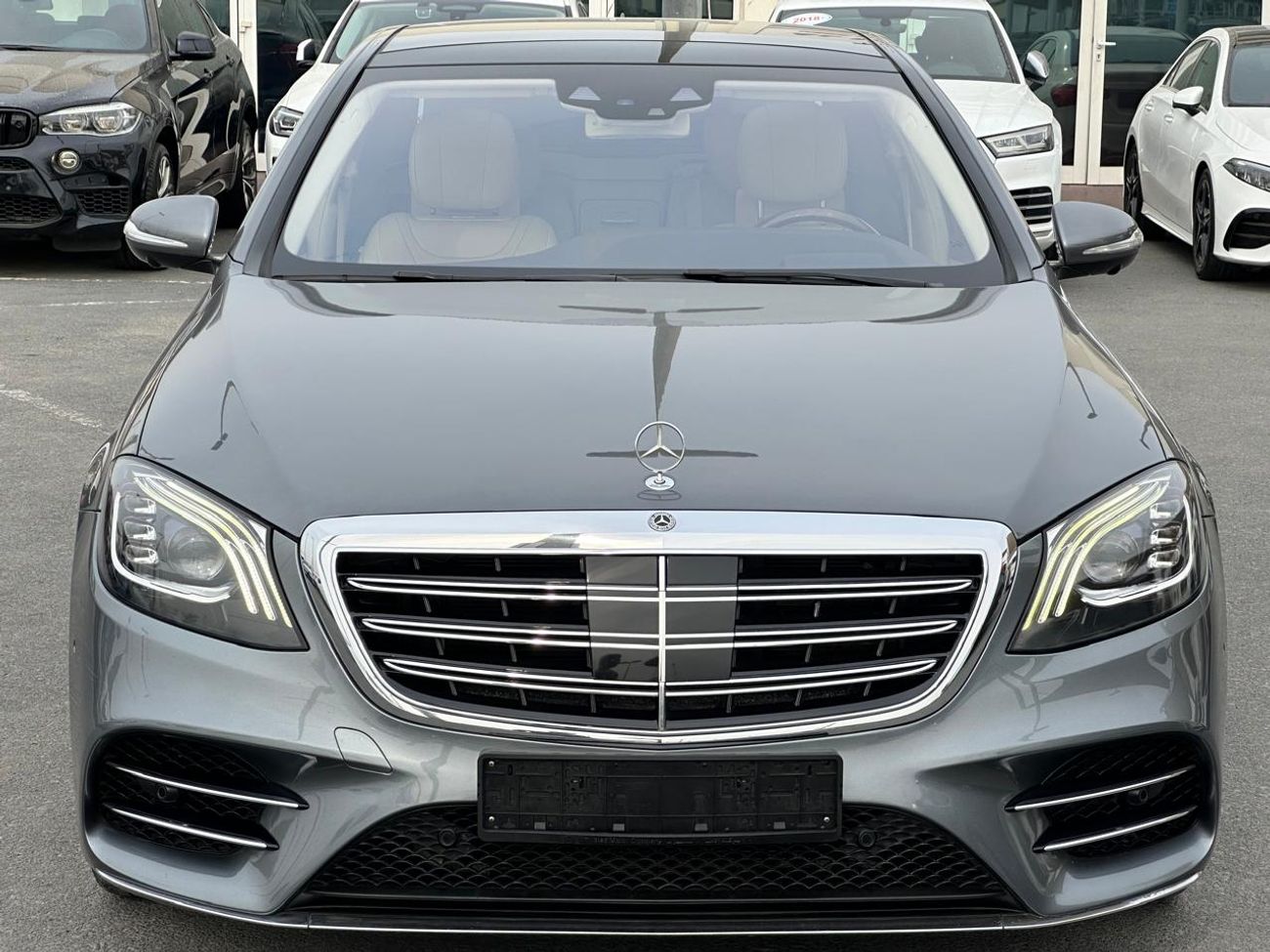 مرسيدس بنز S 560