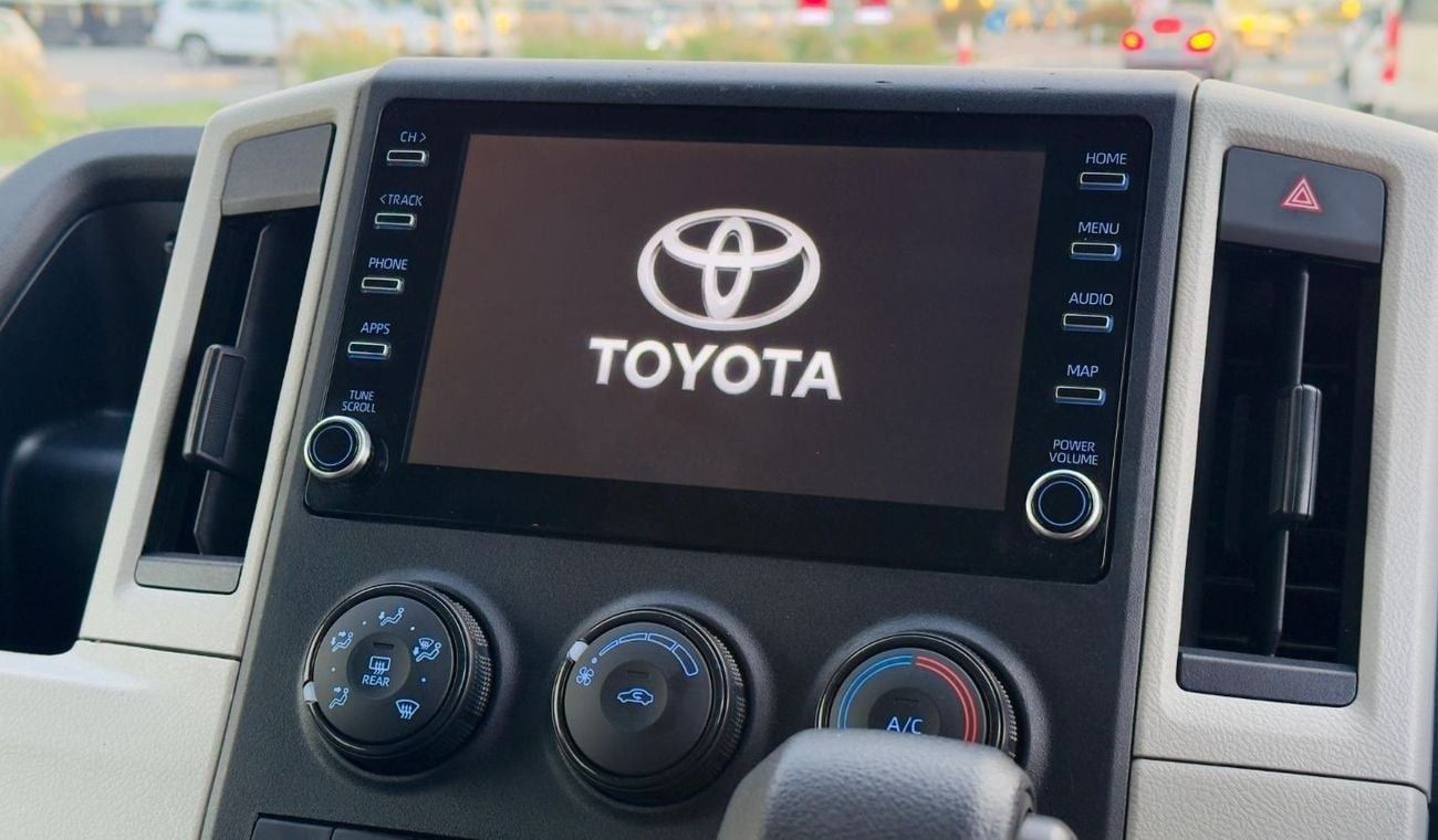 تويوتا هاياس PREMIUM CONDITION | 2.8L DIESEL ENGINE | REAR VIEW CAMERA | RHD