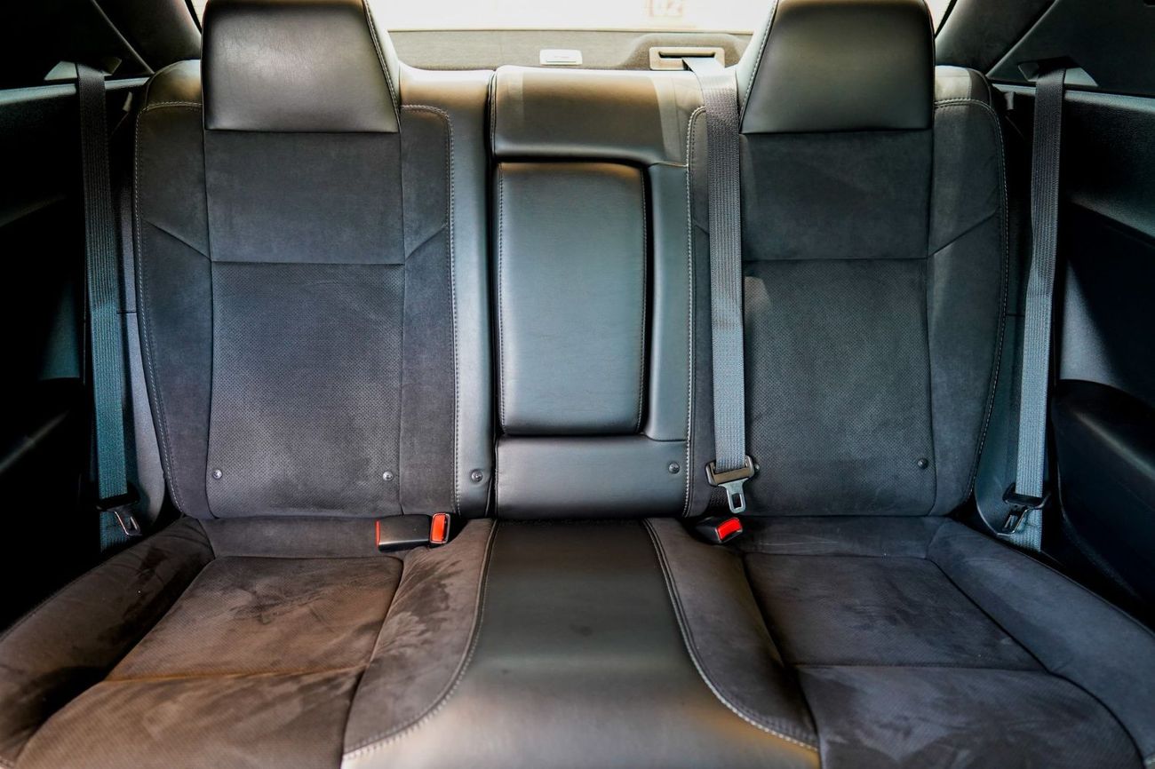 Dodge Challenger Dodge Challenger SXT Plus 2018 GCC (LOWEST MILEAGE) under Warranty with Flexible Down-Payment/ Flood