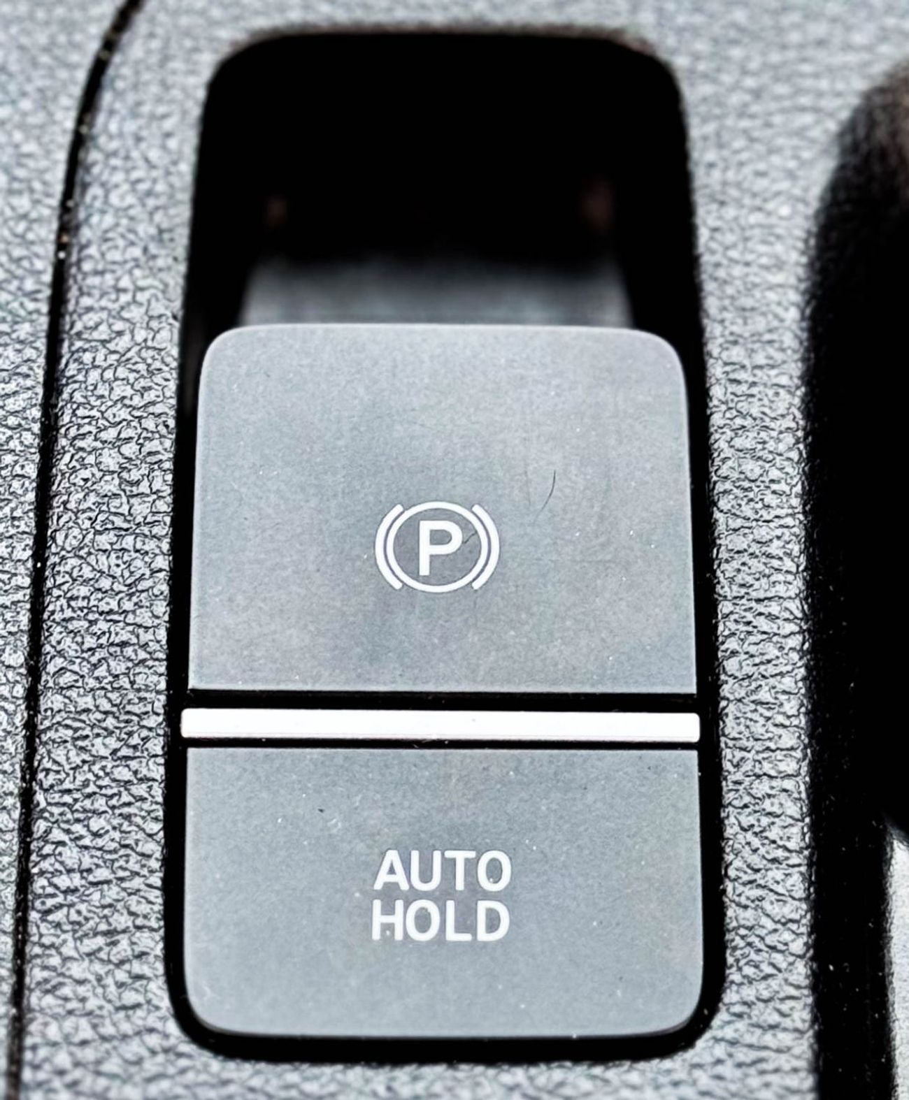 Hyundai Creta Base 1.6L Hyundai Creta 2023  GCC 1.6L , accident-free, in excellent condition 940 P.M