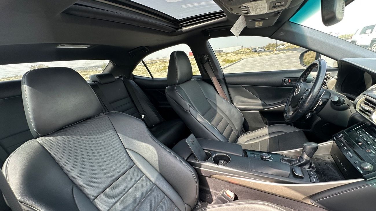 لكزس IS 250 F Sport 2.5L