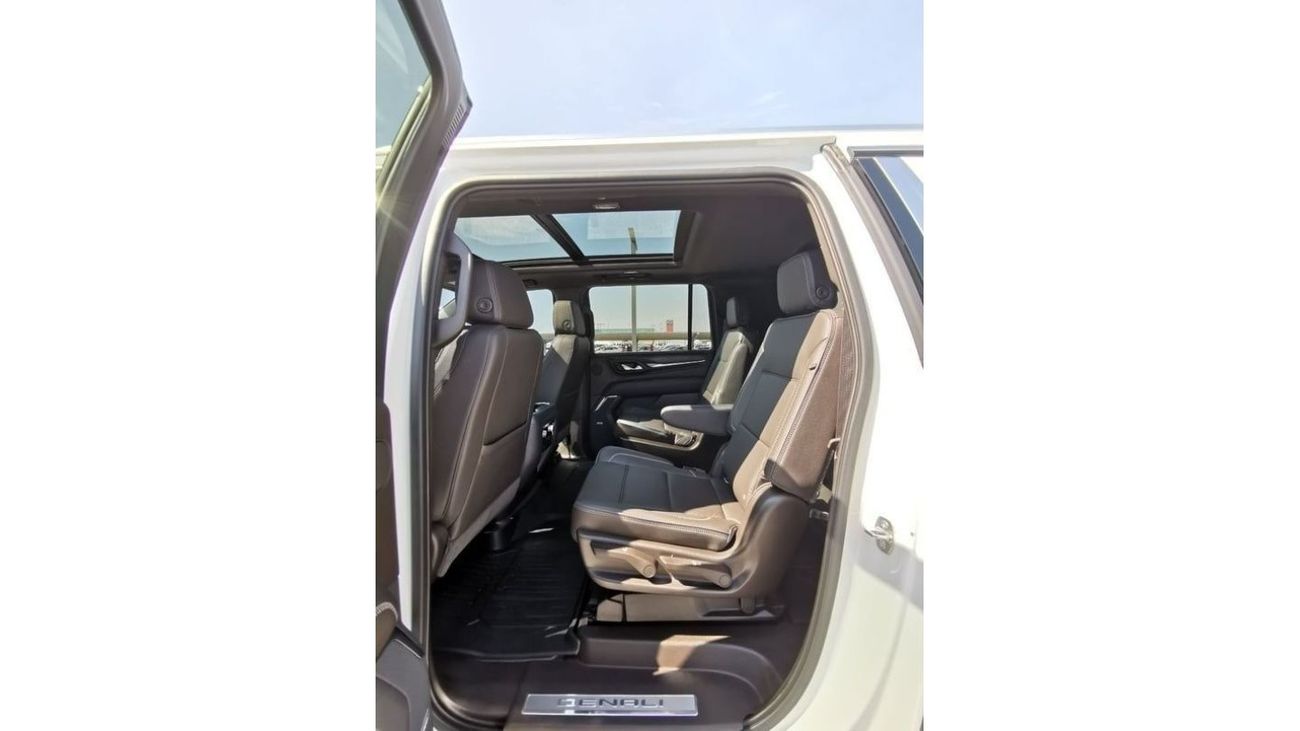 GMC Yukon GMC Denali - 2021 - White