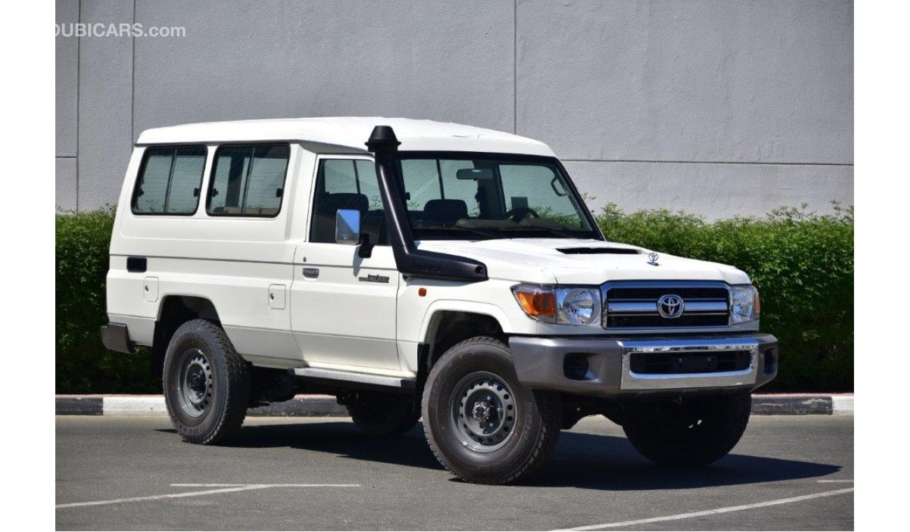 تويوتا لاند كروزر هارد توب LONG WHEEL BASE HARD TOP V8 4.5L TURBO DIESEL 4WD 9 SEAT MT