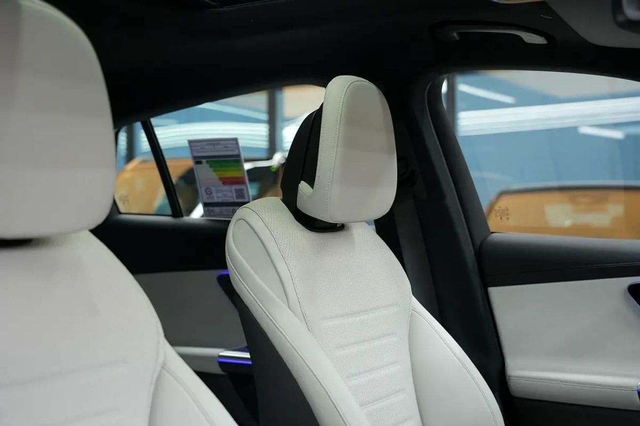 مرسيدس بنز GLC كوبيه 200 Arrival | GLC 200 Coupe | GCC km | Agency Warranty | Premium Plus