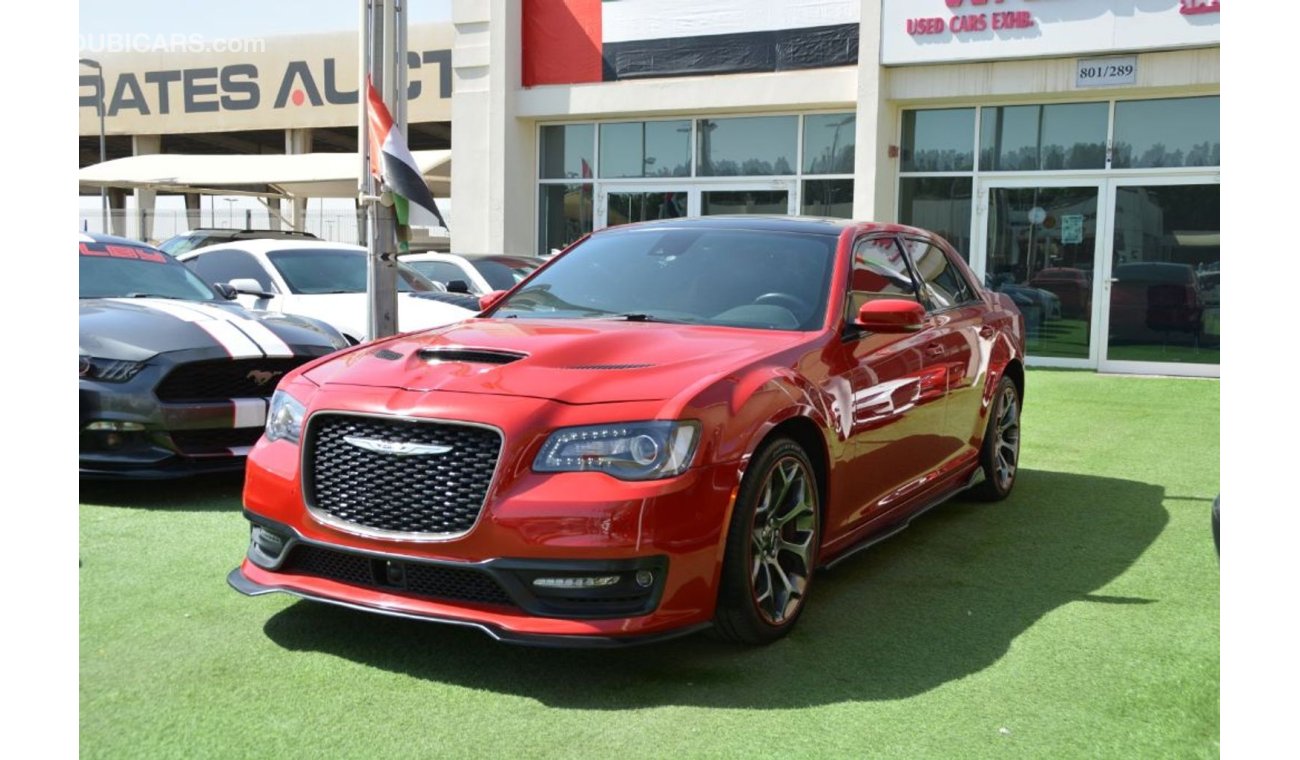 كرايسلر 300s Chrysler 300S V6 2015/ Full Option/ Panoramic Roof/ Very Good Condition