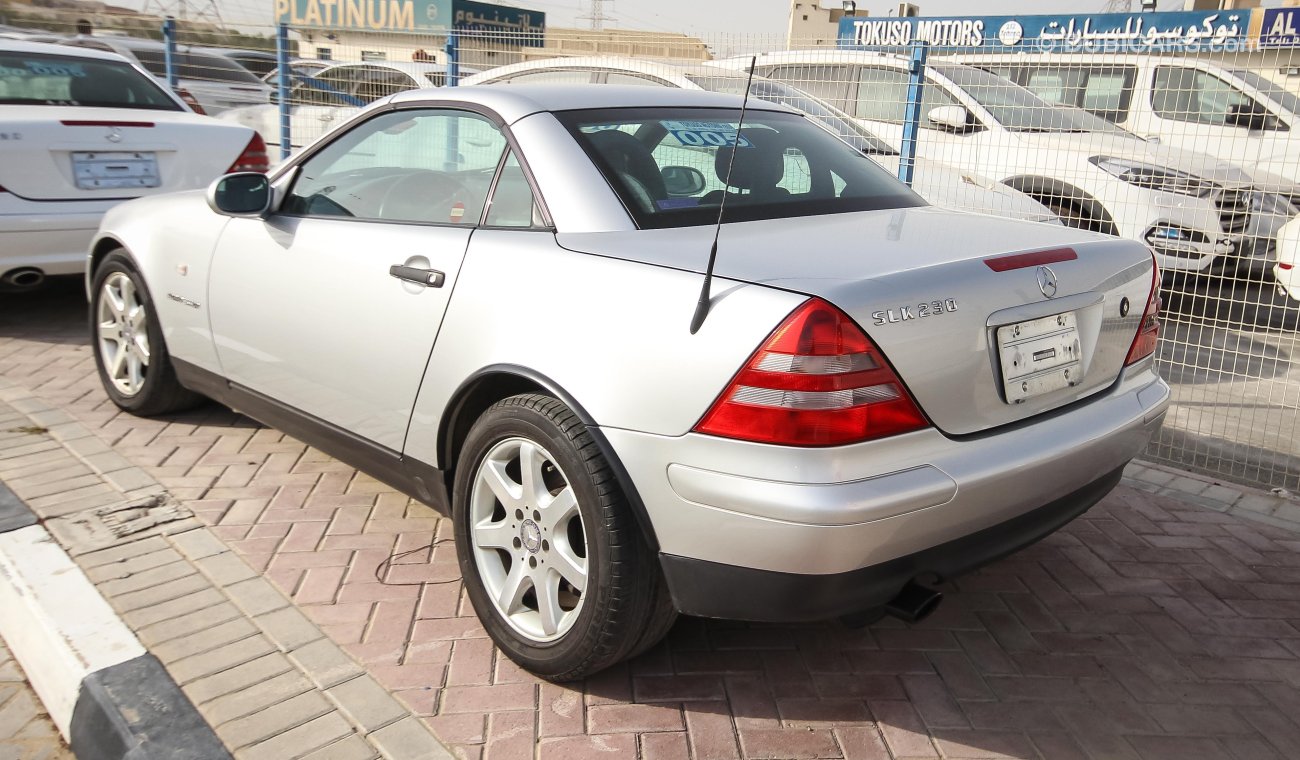 Mercedes-Benz SLK 230