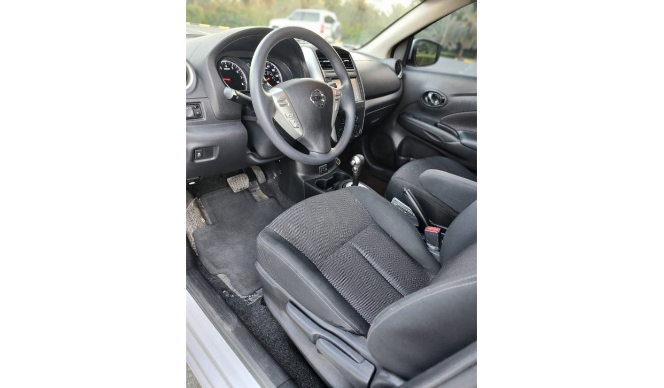 Nissan Versa