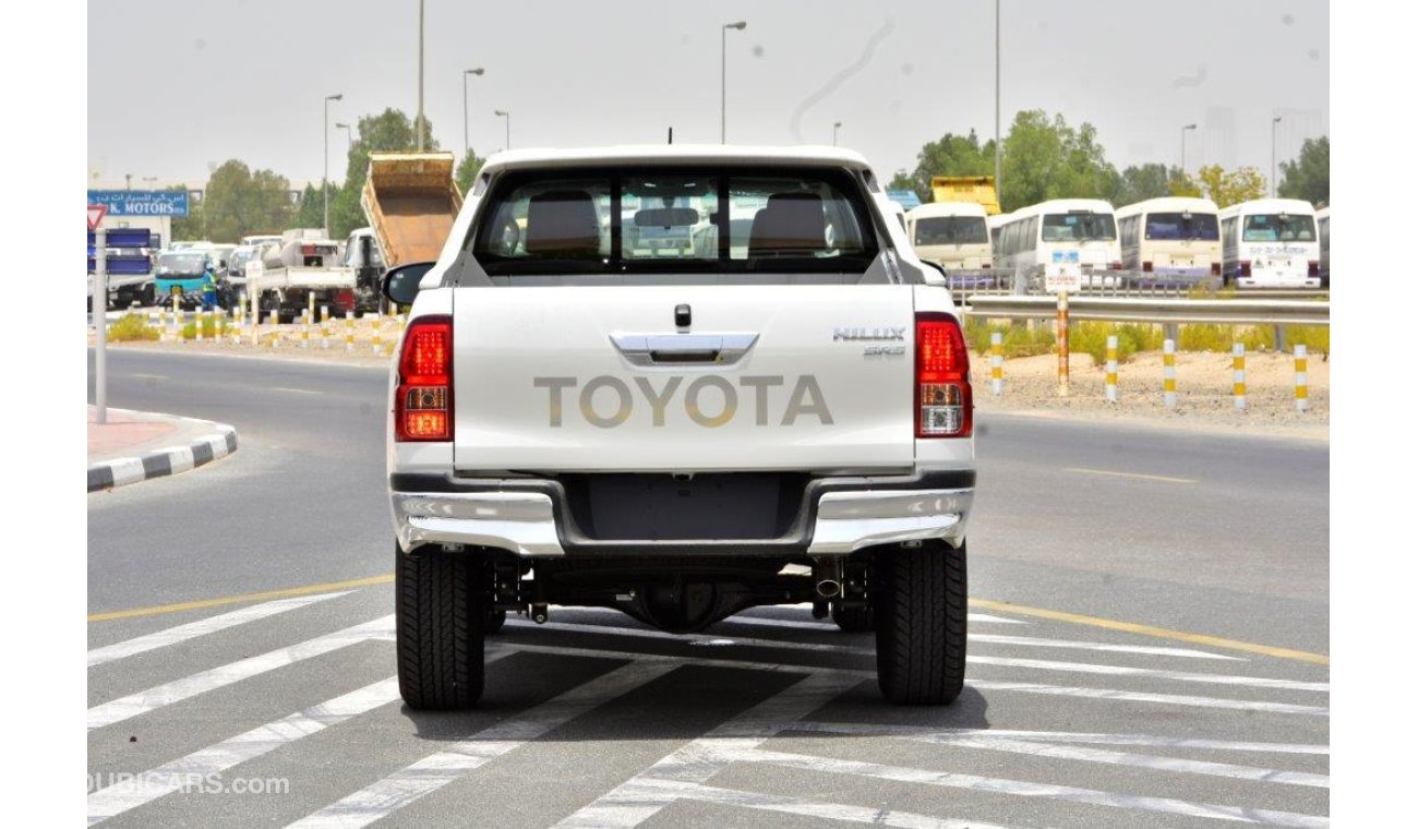 Toyota Hilux Double Cabin Pickup V6 4.0L Petrol TRD AT