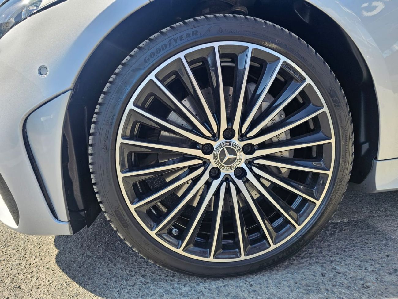 مرسيدس بنز CLS 450 Premium 3.0L (389 HP)