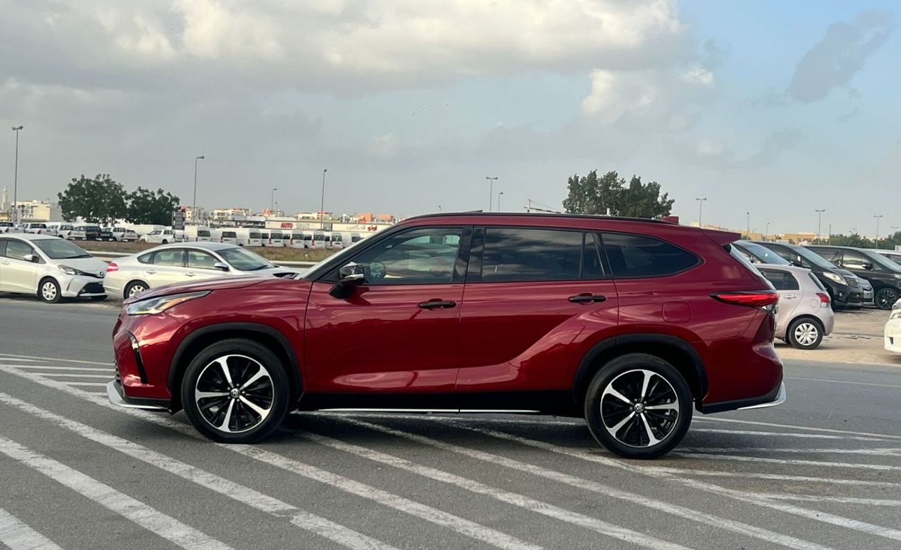 تويوتا هايلاندر 2021 Toyota Highlander XSE AWD Full Option - 3.5L V6 - Rear Camera & Sensor - Sunroof - Leather Seat