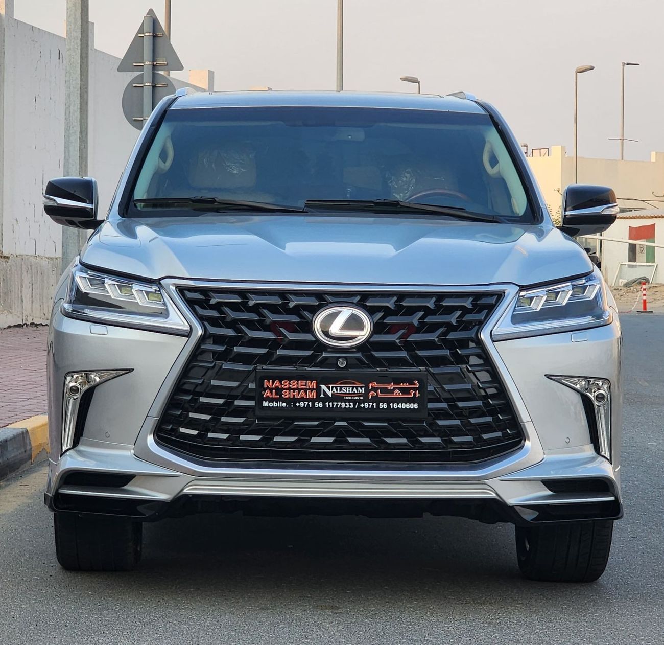 لكزس LX 570 facelifted