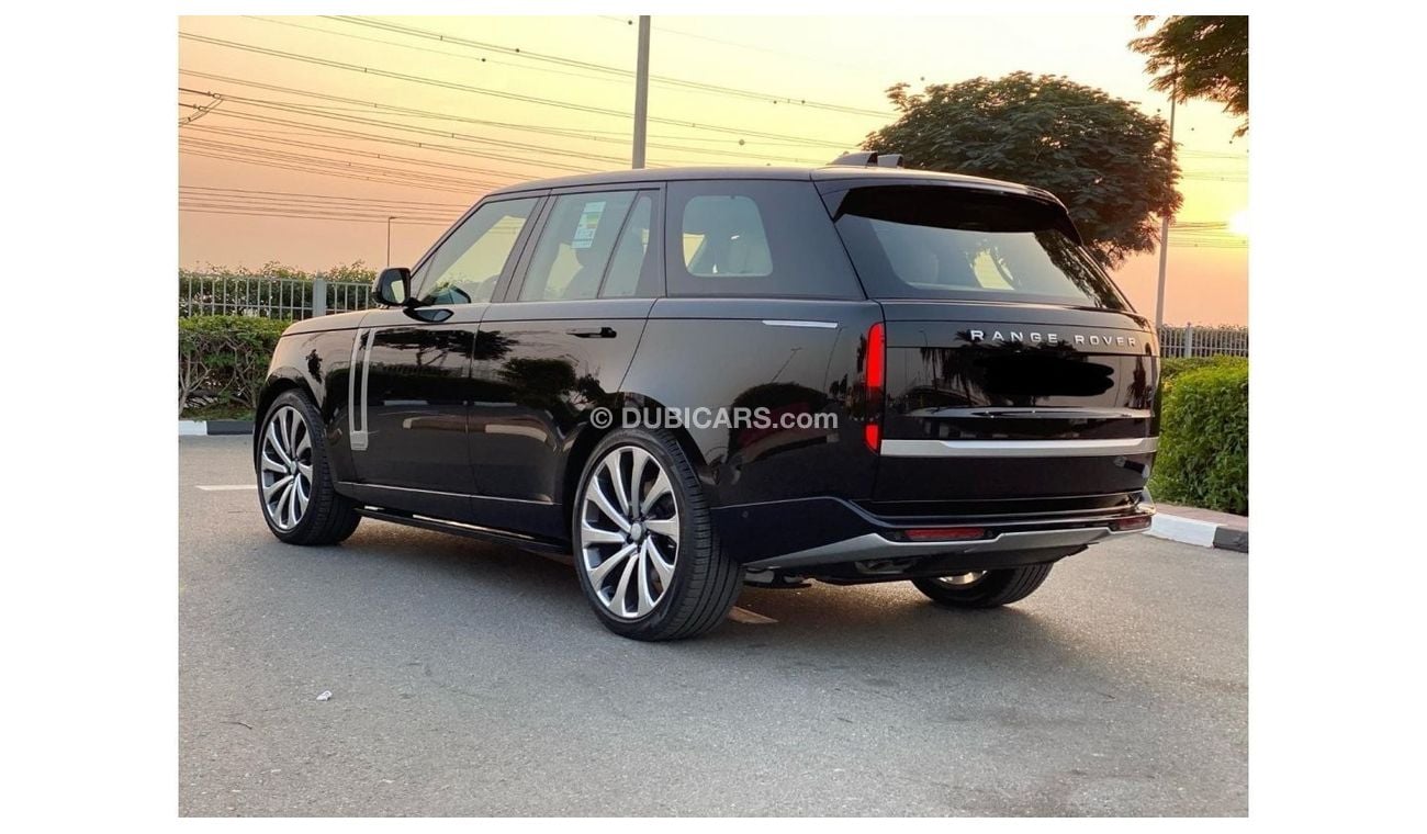 Land Rover Range Rover **2024**GCC SPEC UNDER WARRANTY AND SERVICE