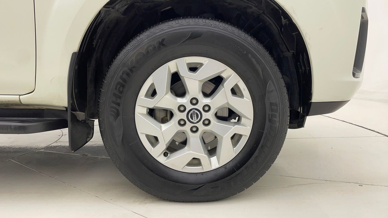 نيسان إكستيرا SE 2.5 | بدون دفعة مقدمة | اختبار القيادة في المنزل