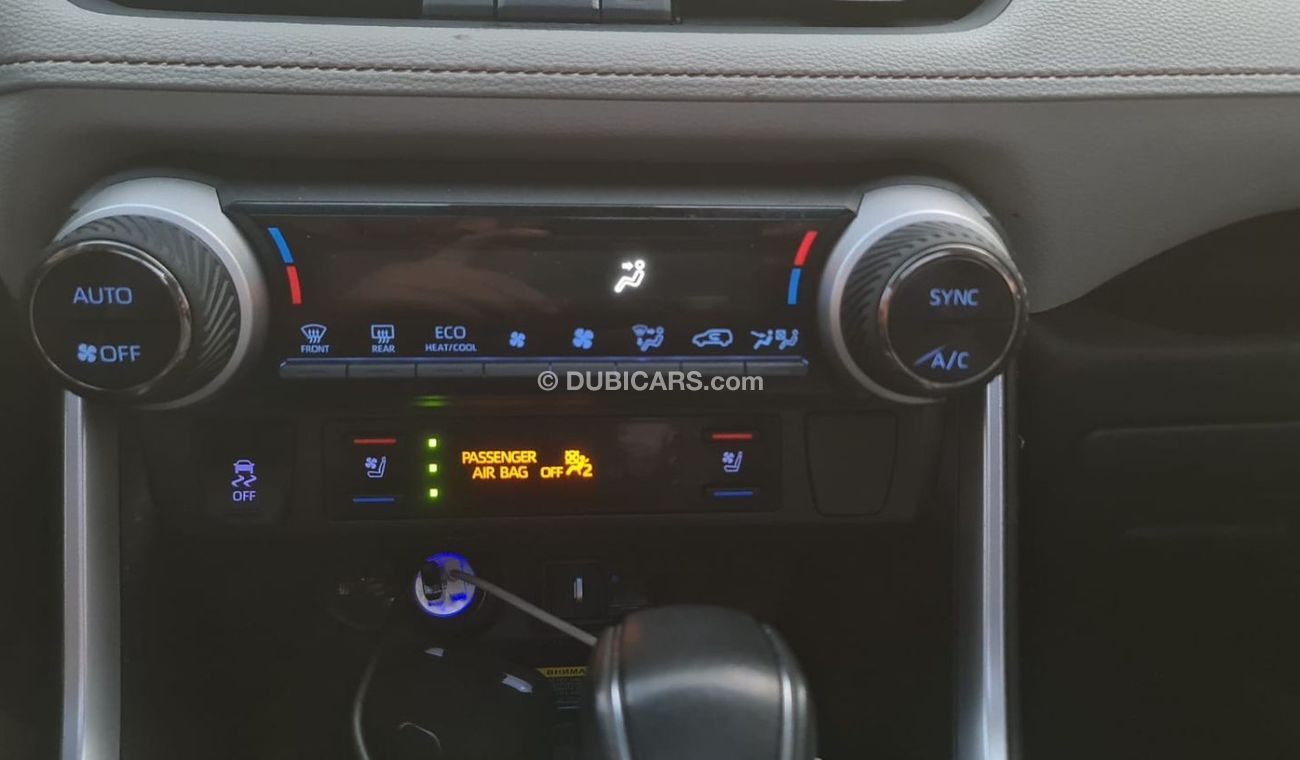 Toyota RAV4 | USA SPECS | V4 | 2WD | PANORAMIC ROOF | FULL OPTION
