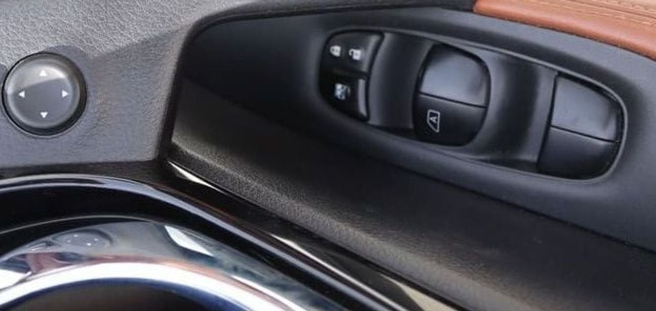 Nissan XTrail SL 2.5L (169 HP) Nissan X-Trail, a GCC car in excellent condition, accident-free, model 2021 with a