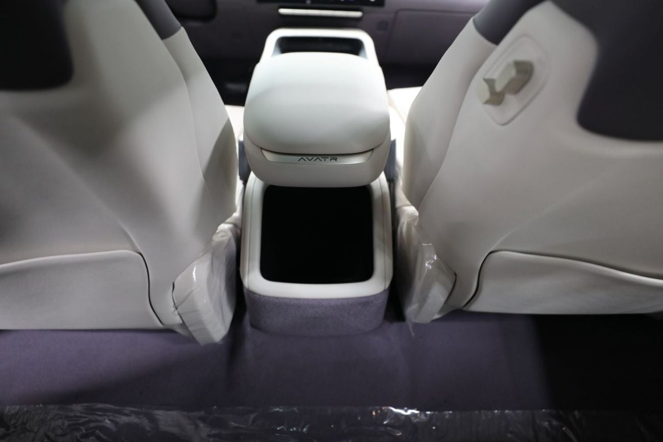 أفاتر 12 Performance AWD