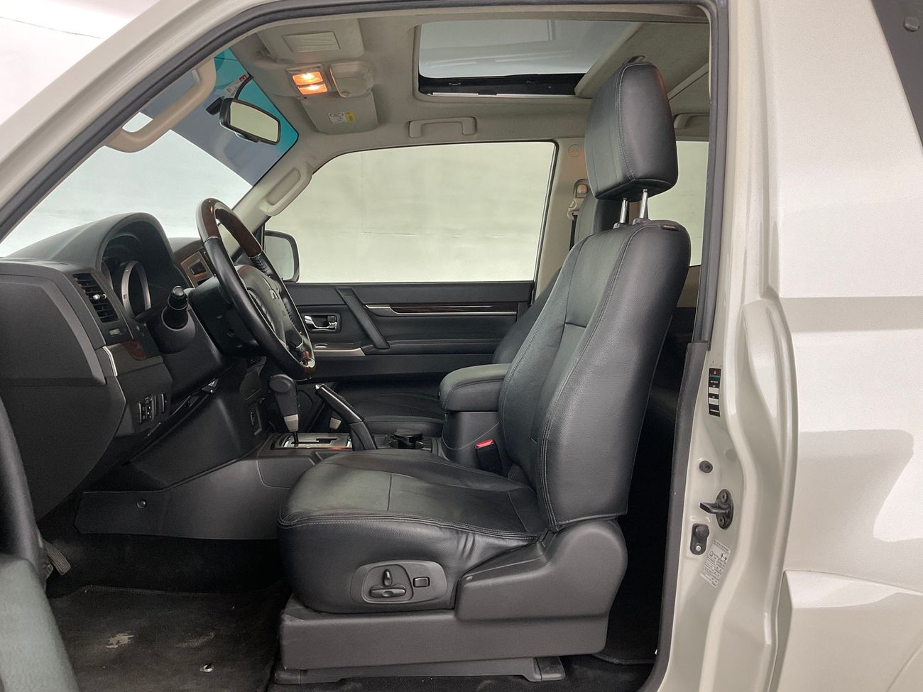 Mitsubishi Pajero GLS Highline | National Day Celebration | Guaranteed Warranty | 0 Down Payment