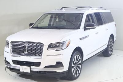 Lincoln Navigator Reserve 3.5L N1522L / FREE Insurance + Registration / AL TAYER MOTORS / AL QOUZ SHOWROOM