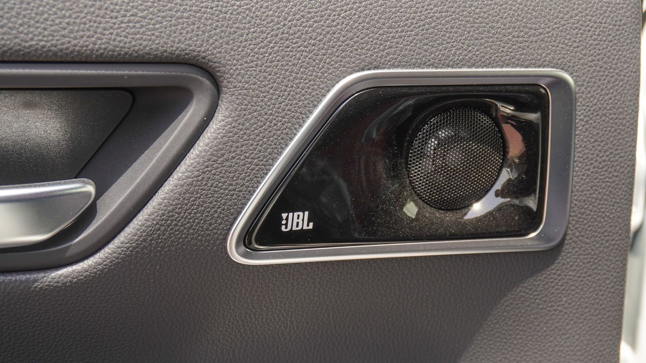 Toyota Land Cruiser VXR TWIN TURBO 3.5L HYBRID