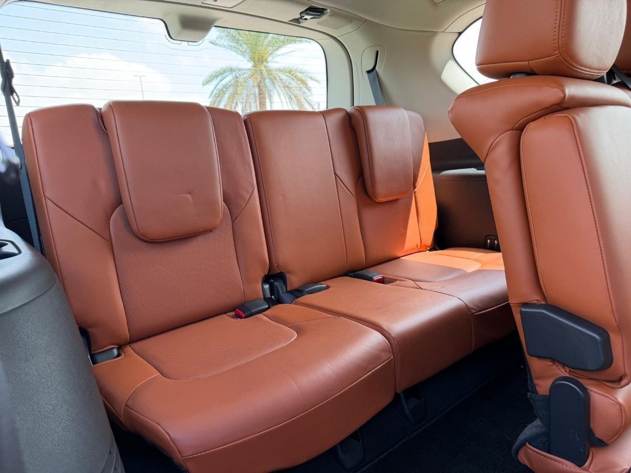 Nissan Patrol LE TITANIUM LE T1 5.6L