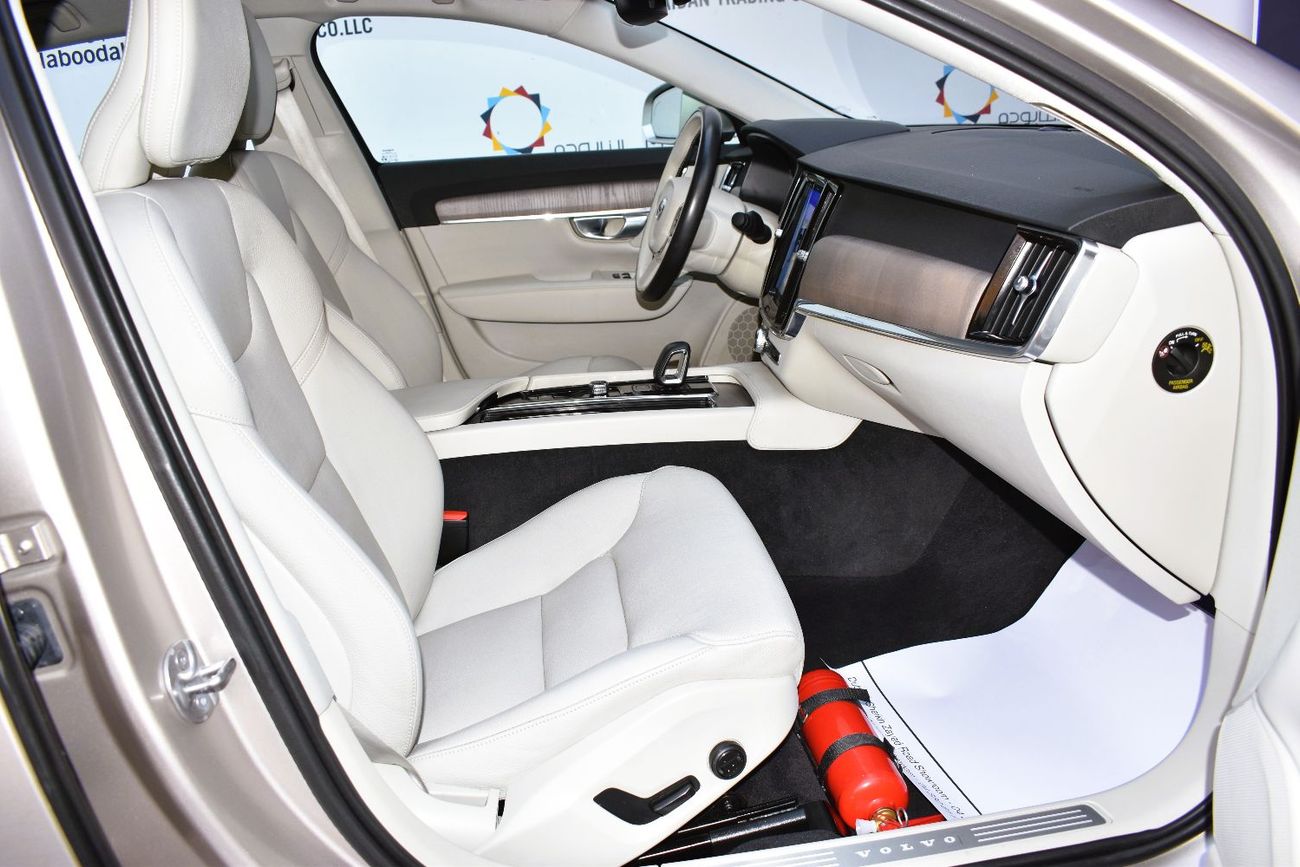 Volvo S90 B5 2.0T Momentum