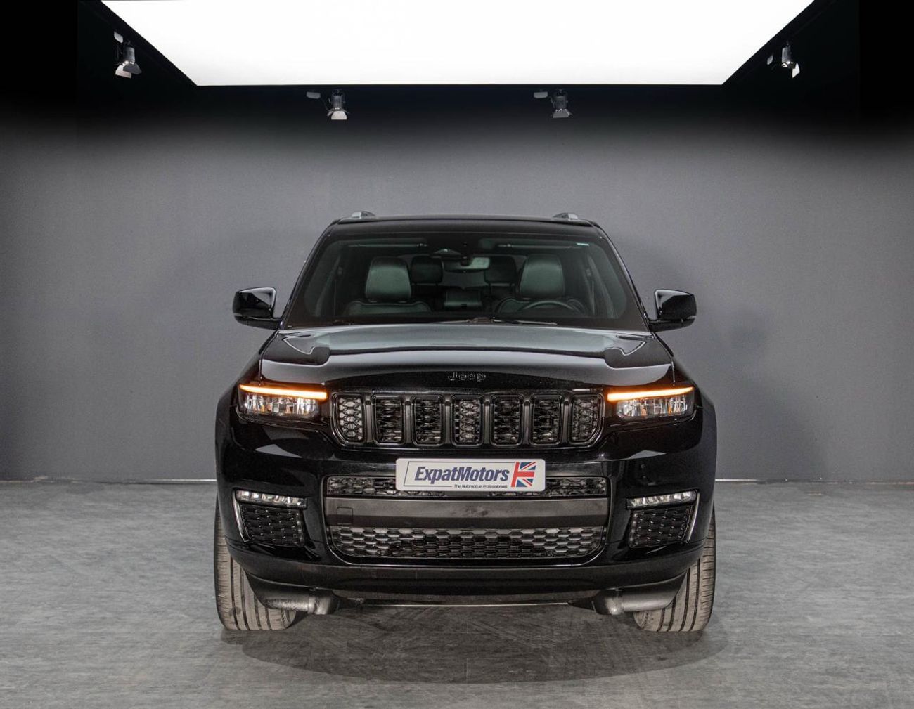 Jeep Grand Cherokee L Altitude 3.6L Apple CarPlay• 7 Seats • Warranty + Service Contract Available • GCC