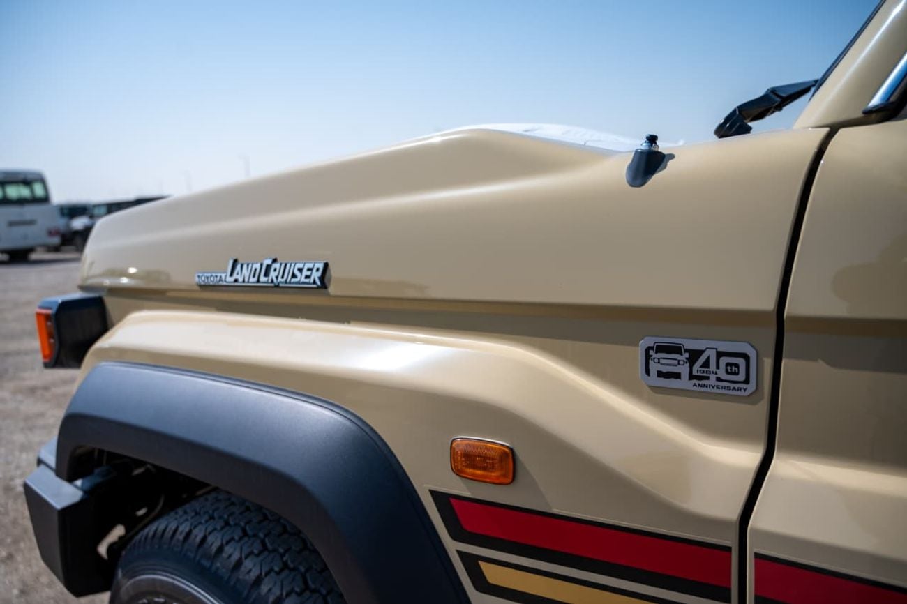 Toyota Land Cruiser 70 LC 76 2.8L | Diesel | 4 Cylinder | 6 Speed Automatic | 5 Door | 5 Seats