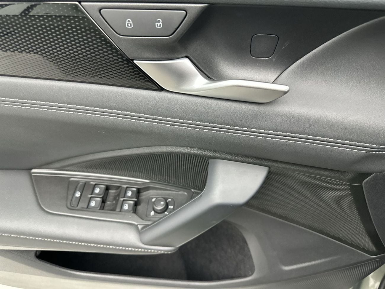 Volkswagen Tiguan Tiguan Life 1.4L (Ref#21794)