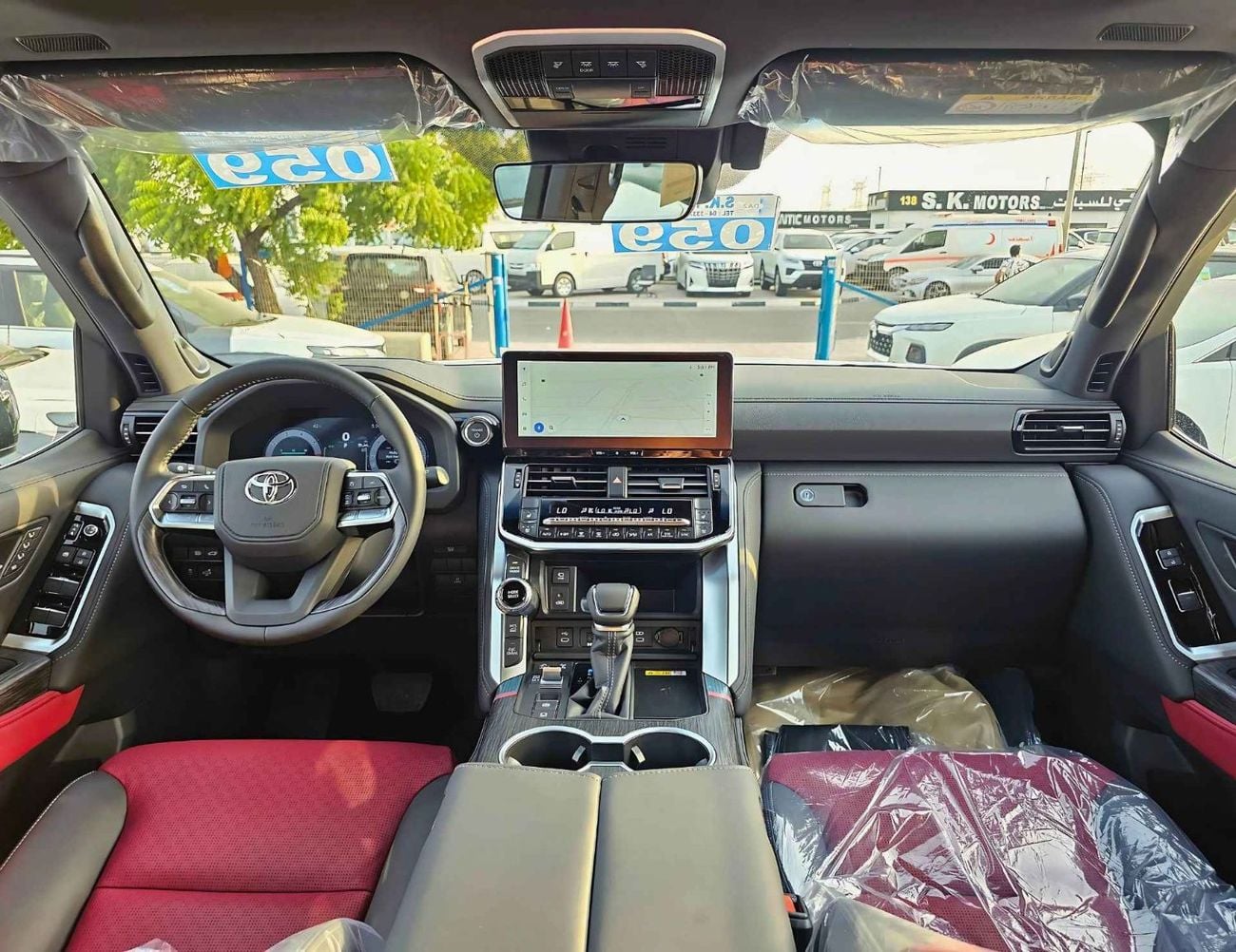 Toyota Land Cruiser VXR TOYOTA LANDCRUISER HYBRID VXR TWIN TURBO || RADAR | PETROL AT 3.5L V6 4WD (CODE # LC3HVXRH) BLACK 20
