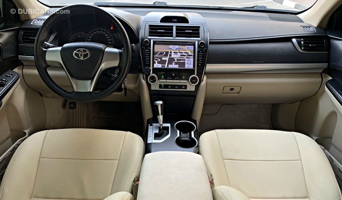 Toyota Camry TYPE 2 - LEATHER INTERIOR - REAR CAMERA