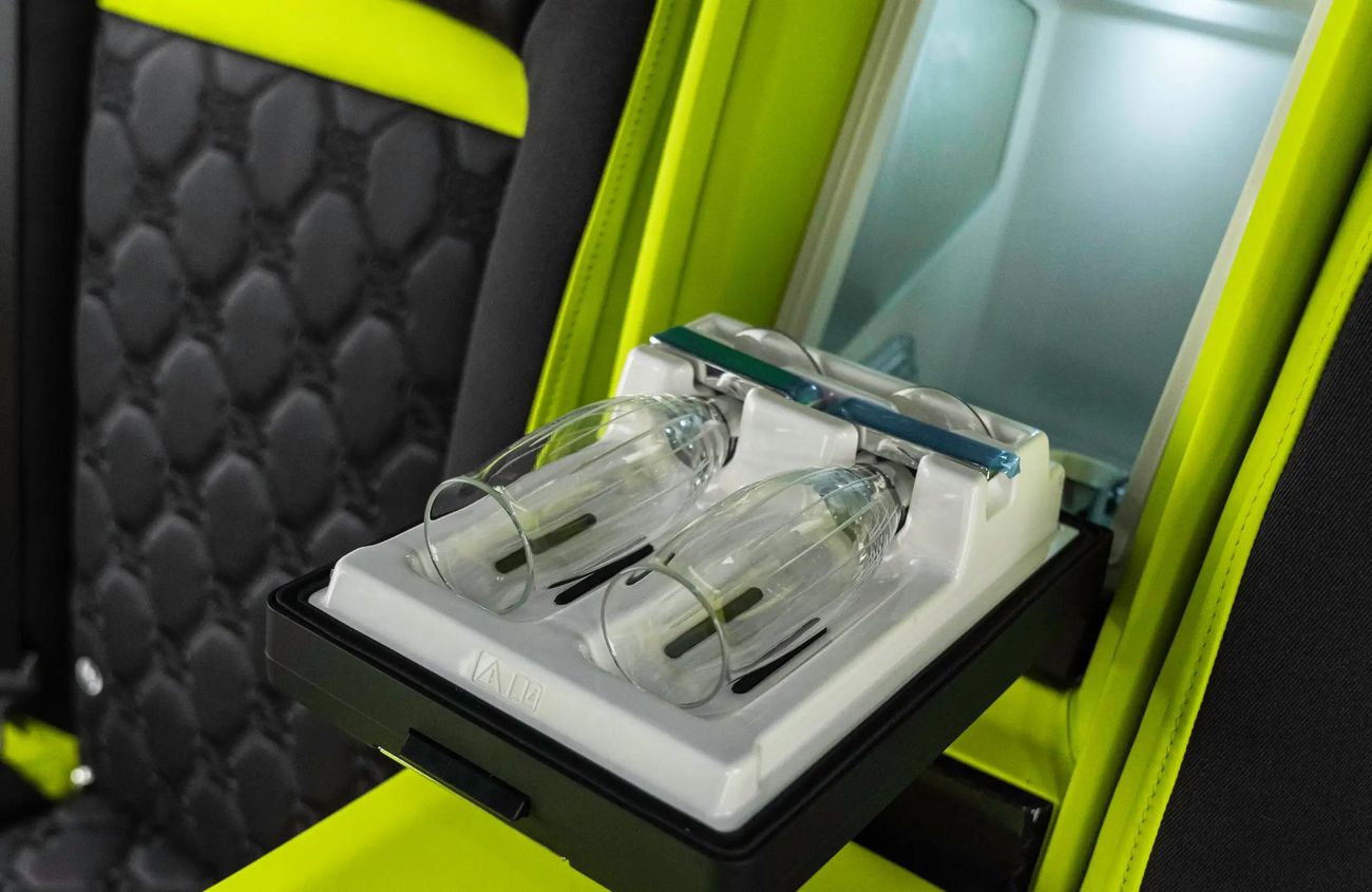 Rolls-Royce Cullinan 6.75L V12 Twin-Turbocharged Engine