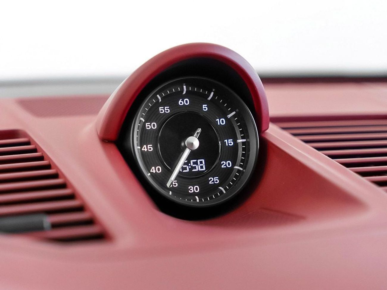 Porsche 911 Carrera S 3.0L (445 HP) Coupe