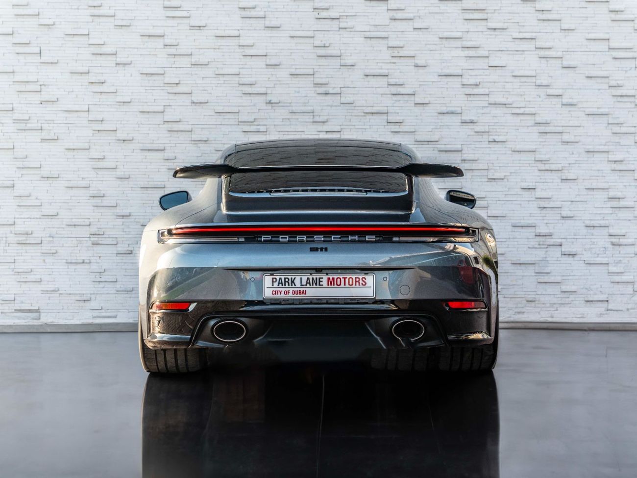 Porsche 911 Carrera 3.0L (444 HP) Coupe