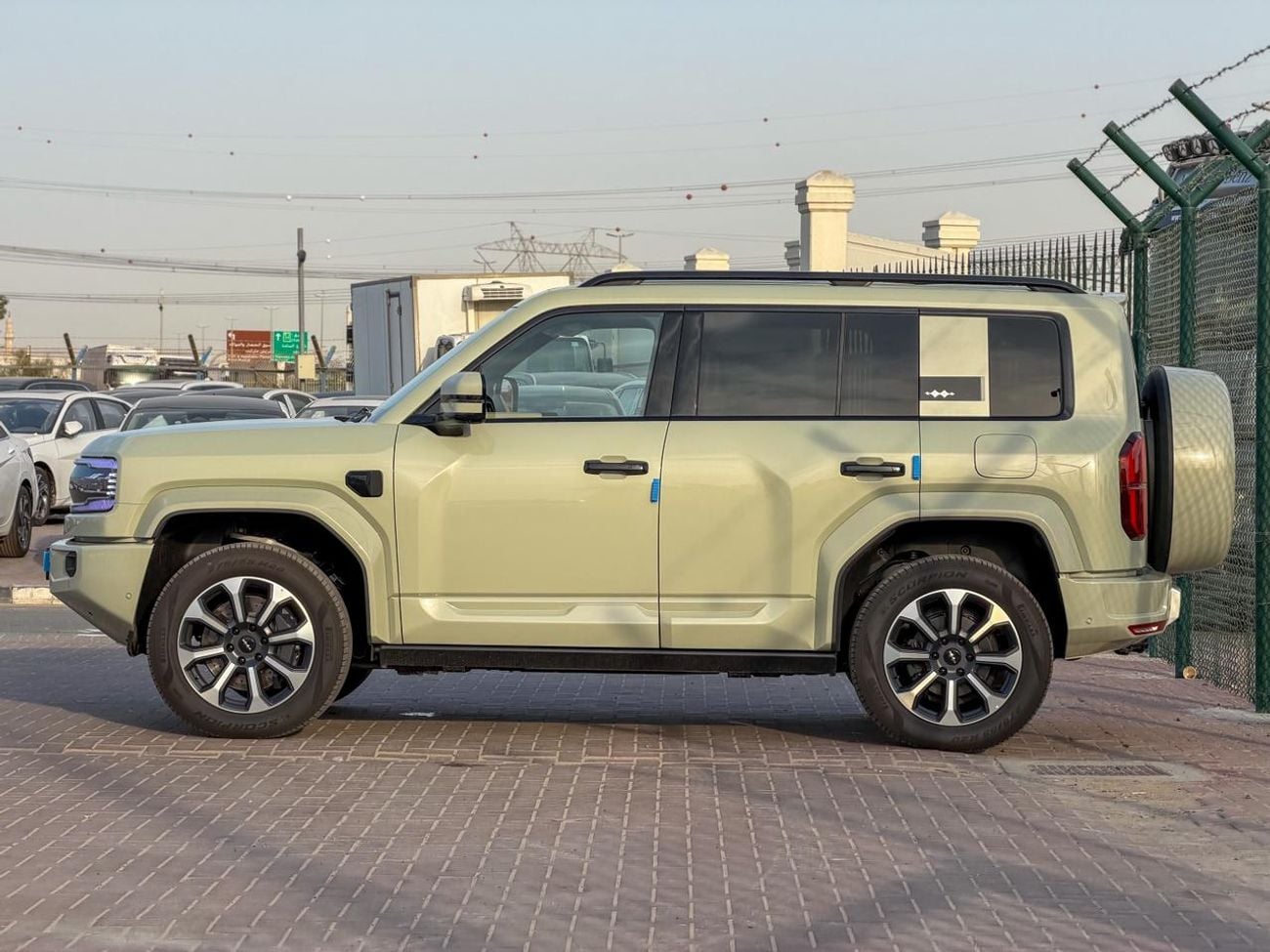 بي واي دي ليوبارد 5