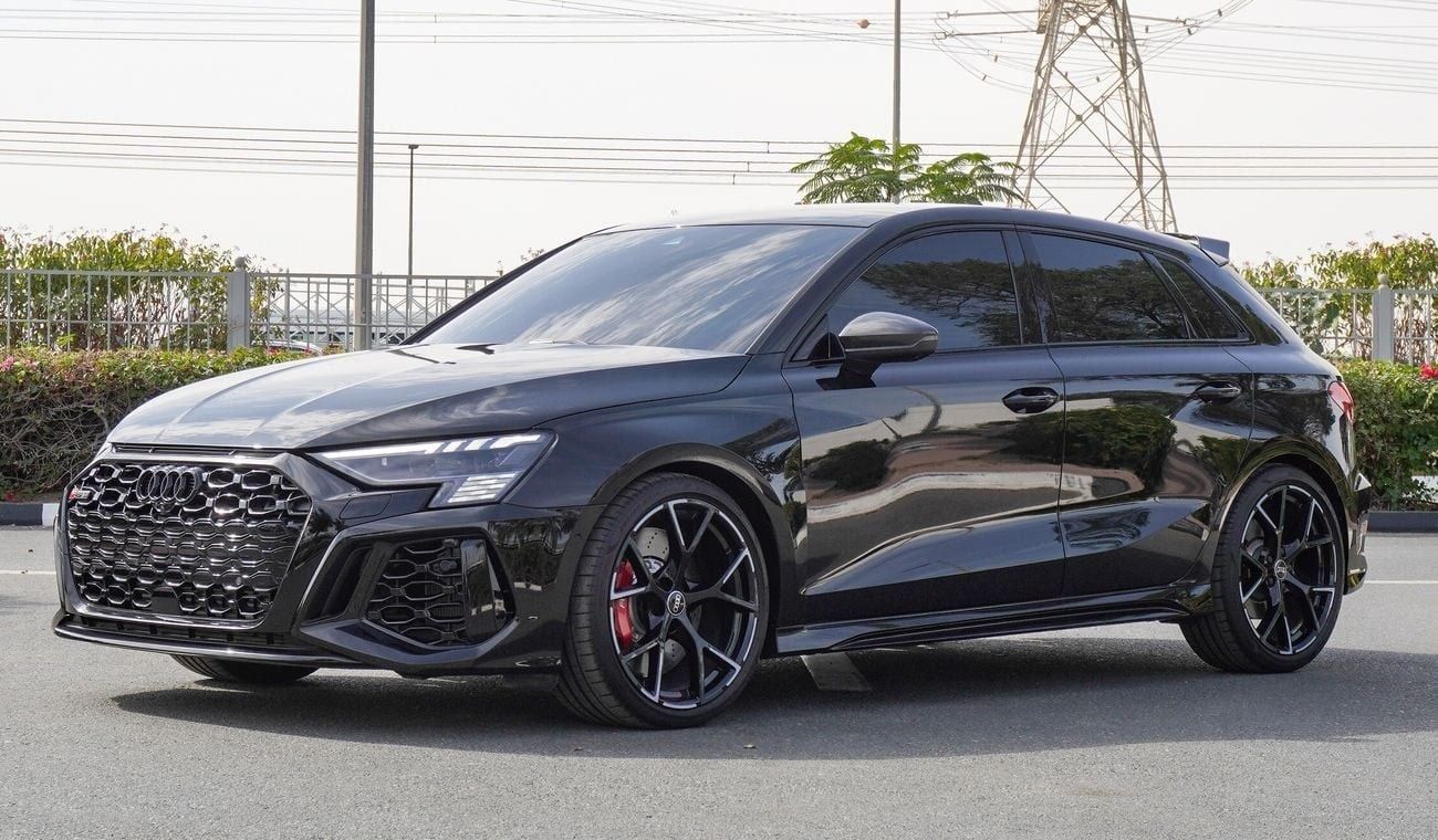 أودي RS3 TFSI quattro 2.5L Sportback
