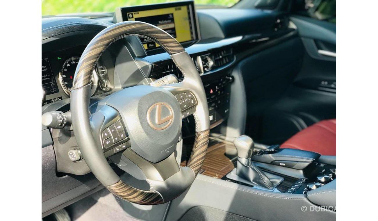 Lexus LX570