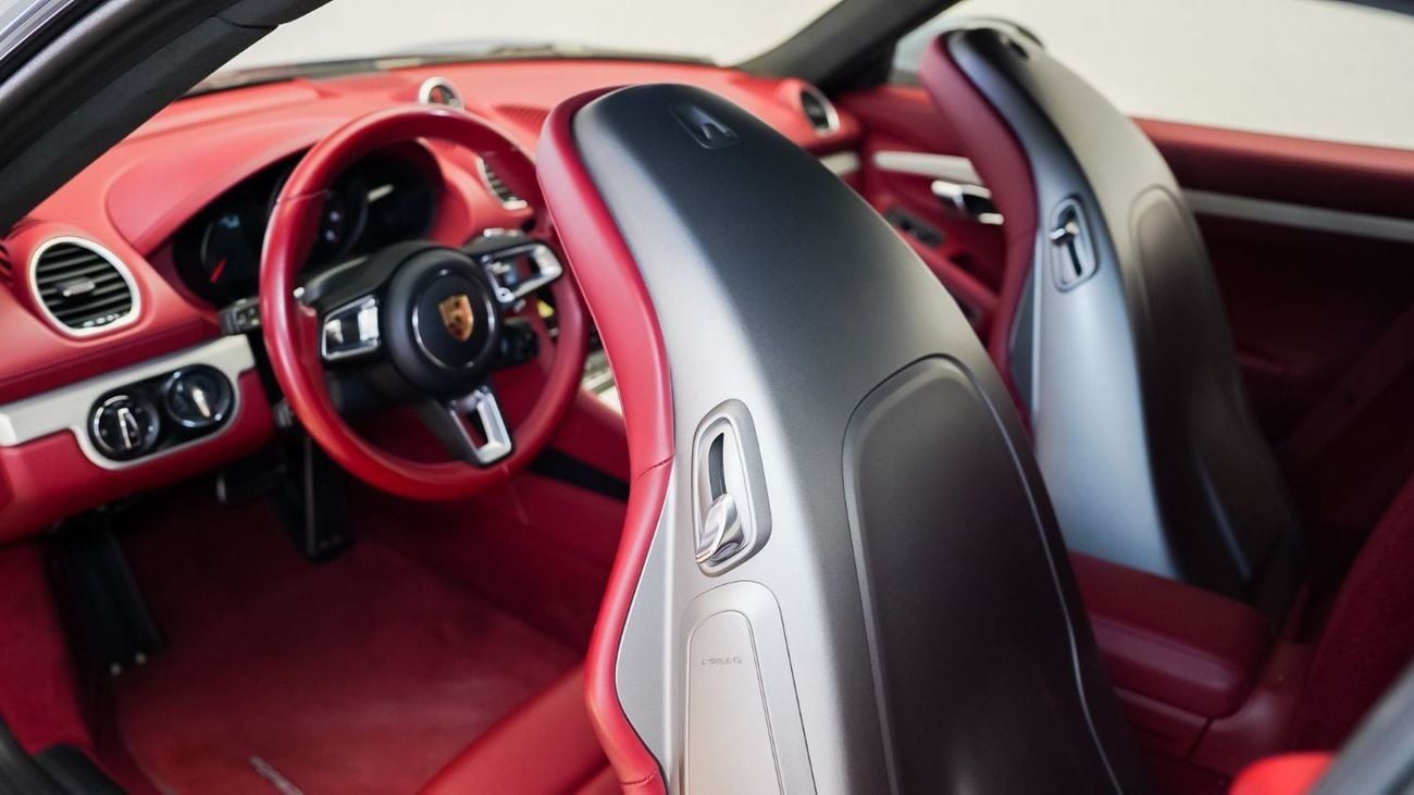 Porsche 718 Cayman GTS 4.0L A/T UAE's Very Best Example | AED 5,725 Per Month