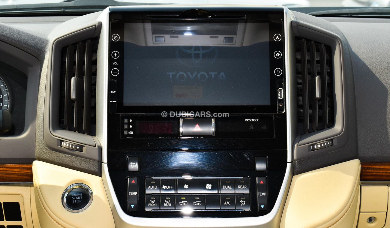 Toyota Land Cruiser GXR V8 With VXR Badge