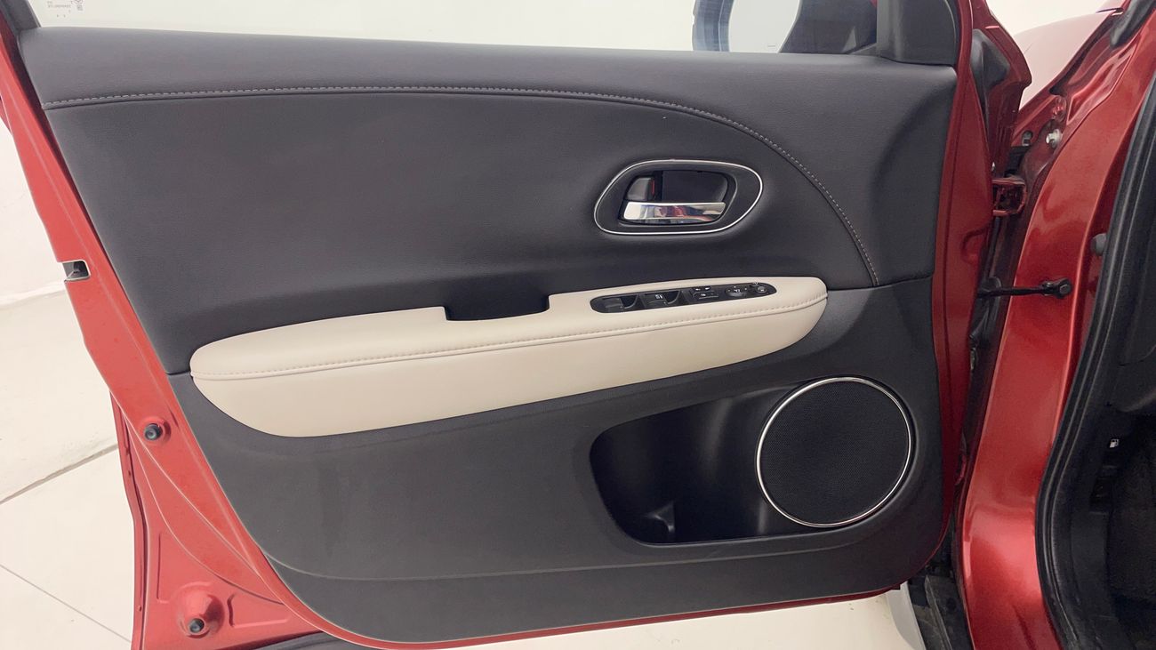 هوندا HRV EX 1.8 | بدون دفعة مقدمة | اختبار القيادة في المنزل