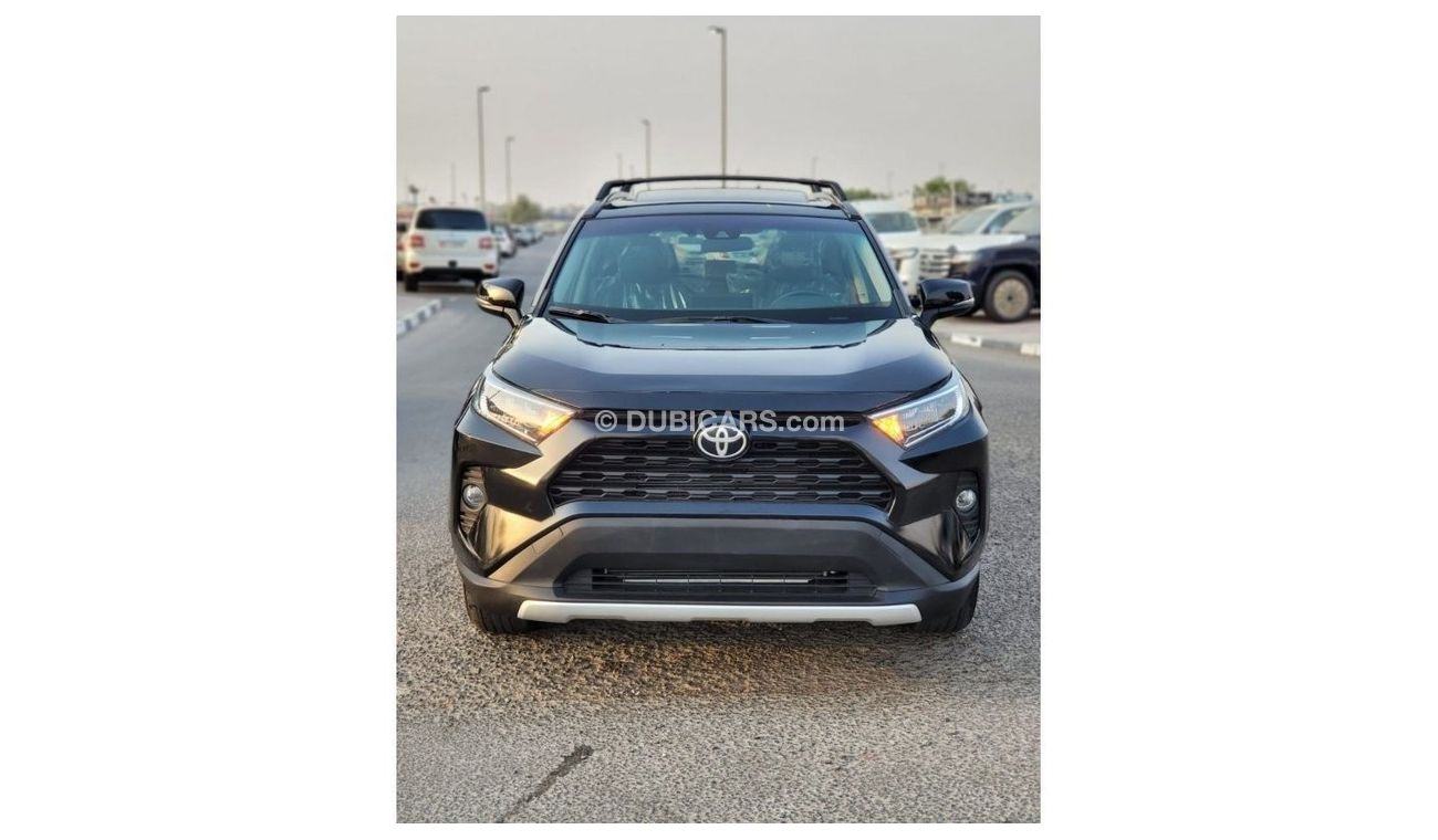 Toyota RAV4 TOYOTA RAV4  XLE FULL OPTION CAR