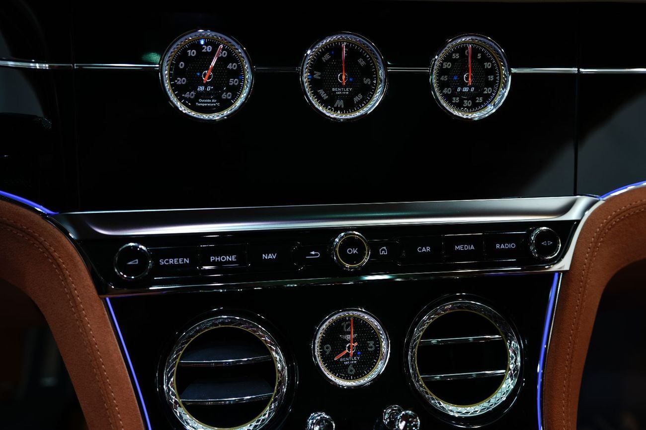Bentley Continental GT SPEED First Edition, V8 Hybrid, Rotating Display, Naim Audio, Dealer Warr + Serv