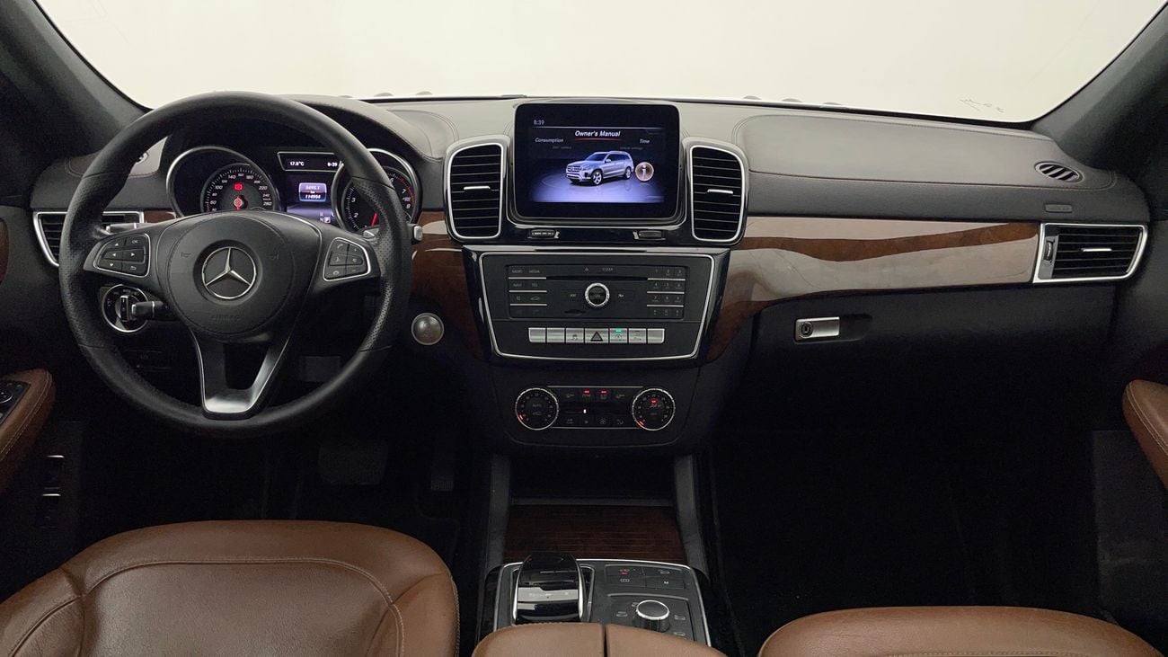 مرسيدس بنز GLS 400 AMG PACK 3 | بدون دفعة مقدمة | اختبار القيادة في المنزل