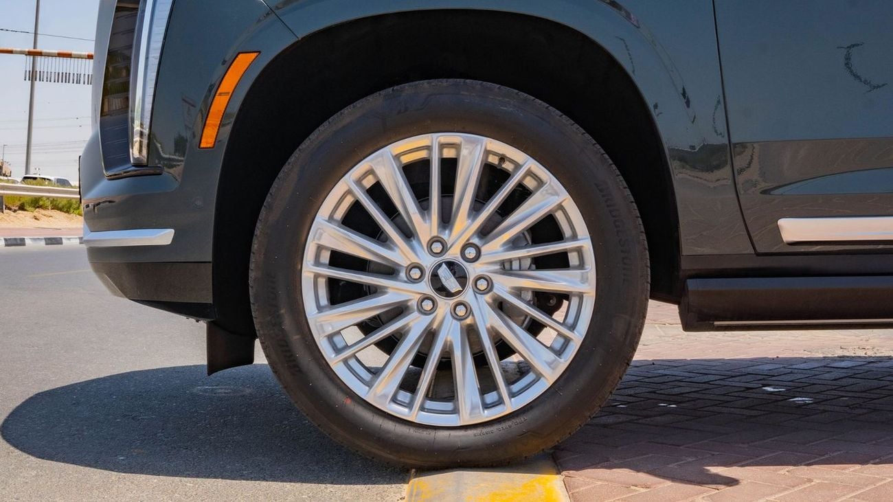 كاديلاك إسكالاد 2026 Cadillac Escalade Premium Luxury 6.2L V8 AT Petrol