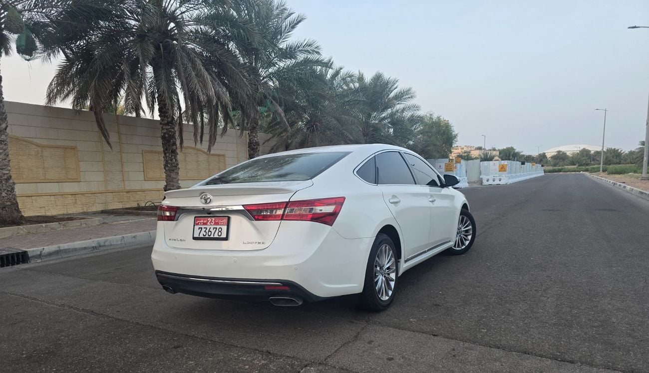 تويوتا افالون LIMITED
