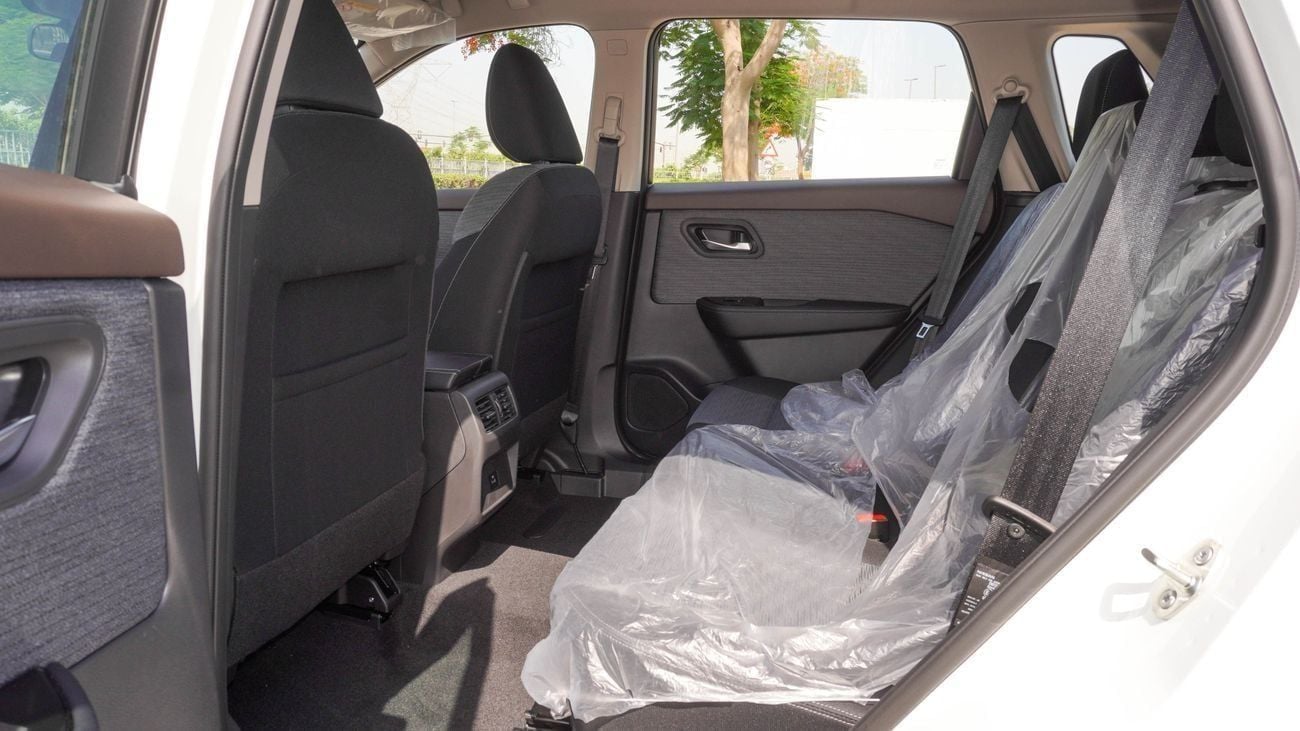 Nissan XTrail S 2.5L (169 HP) FWD (7 Seater)