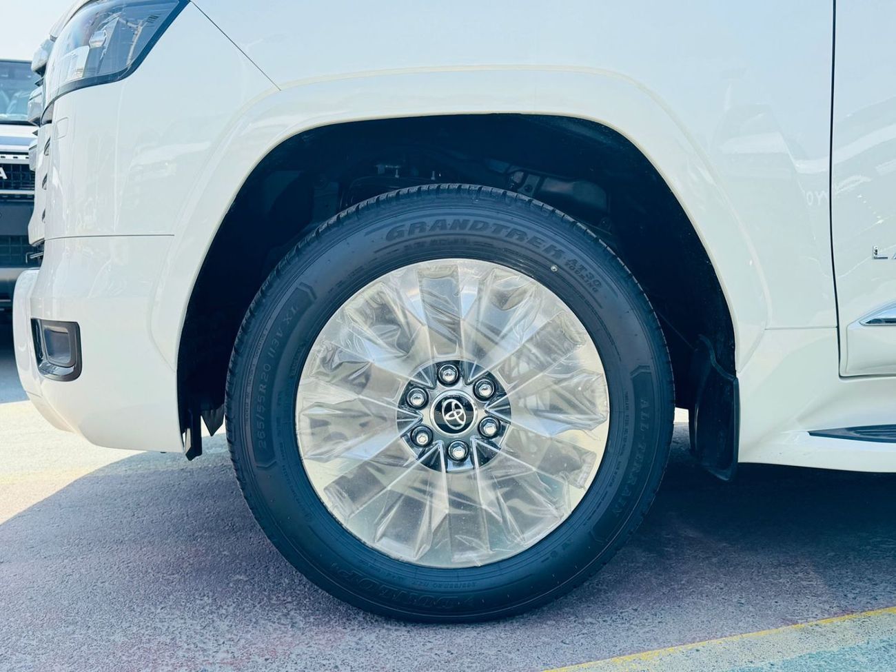 Toyota Land Cruiser TOYOTA LC 300 GXR 4.0L PTR A/T MID/O GCC WHITE 2025