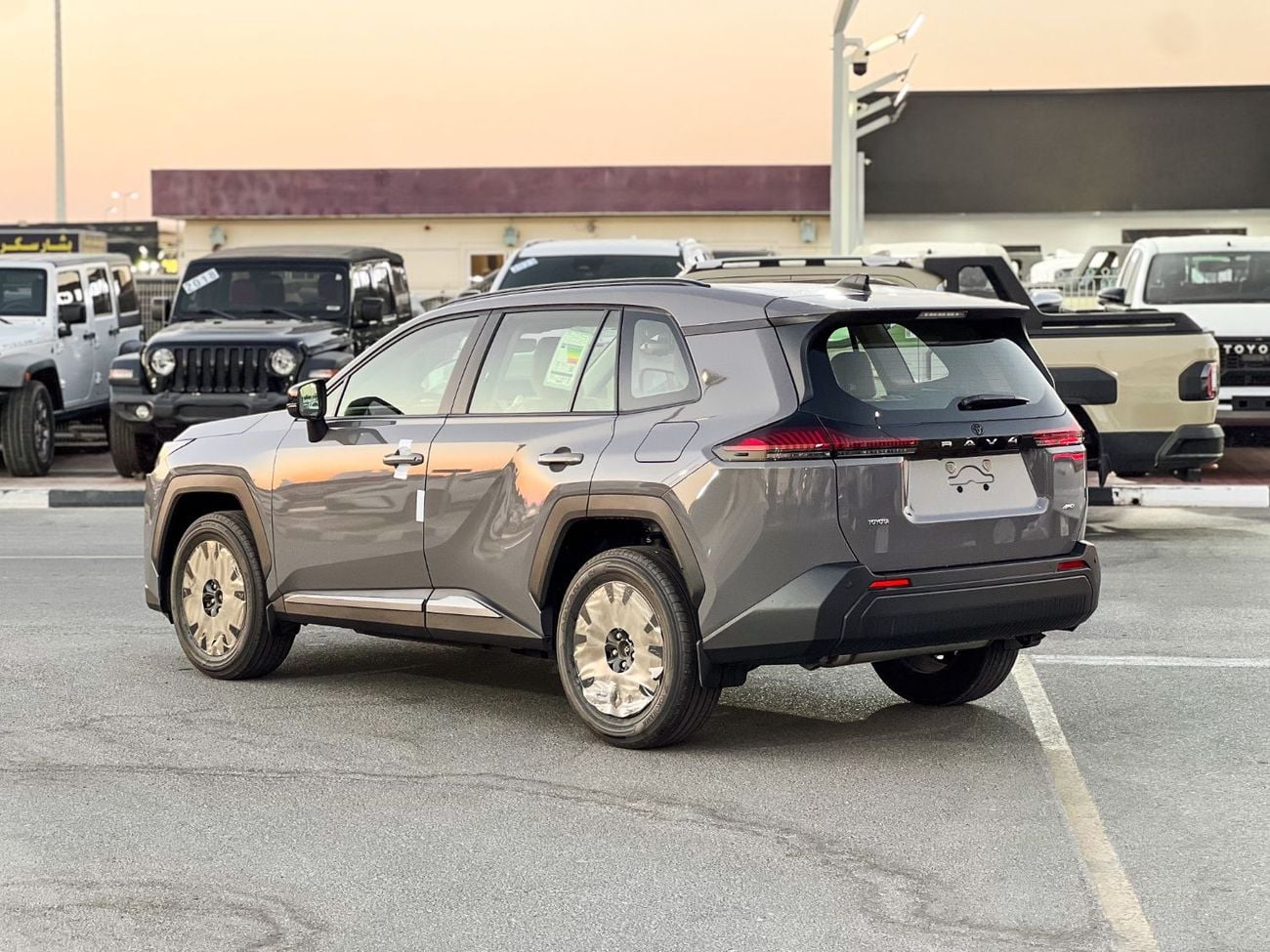 Toyota RAV4 EXPORT ONLY - Toyota Rav4 XLE - G 2.0L